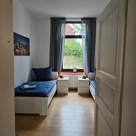 Apartment 95qm Erdgeschosswohnung Im Villenviertel Vollausgestattet Mit Kamin, Balkon Und Garten - Wlan Gratis Wilhelmshaven