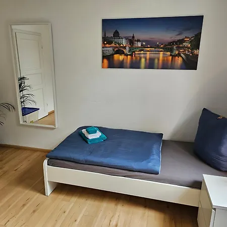 Apartamento 95qm Erdgeschosswohnung Im Villenviertel Vollausgestattet Mit Kamin, Balkon Und Garten - Wlan Gratis *