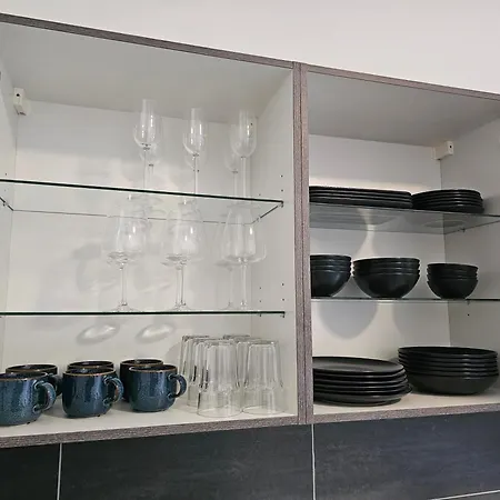 95qm Erdgeschosswohnung Im Villenviertel Vollausgestattet Mit Kamin, Balkon Und Garten - Wlan Gratis Apartment Wilhelmshaven