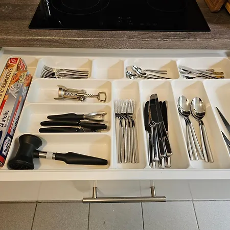 95qm Erdgeschosswohnung Im Villenviertel Vollausgestattet Mit Kamin, Balkon Und Garten - Wlan Gratis Βίλχελμσχαφεν