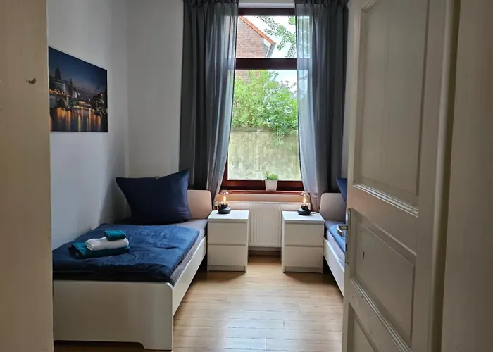 Lägenhet 95qm Erdgeschosswohnung Im Villenviertel Vollausgestattet Mit Kamin, Balkon Und Garten - Wlan Gratis Wilhelmshaven