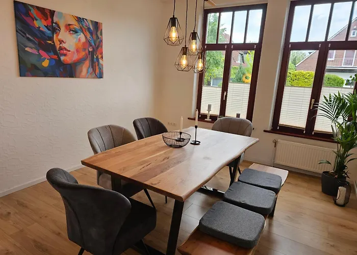 95qm Erdgeschosswohnung Im Villenviertel Vollausgestattet Mit Kamin, Balkon Und Garten - Wlan Gratis Lägenhet Wilhelmshaven