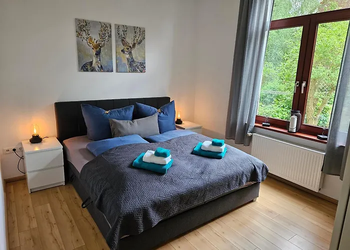 95qm Erdgeschosswohnung Im Villenviertel Vollausgestattet Mit Kamin, Balkon Und Garten - Wlan Gratis * Wilhelmshaven